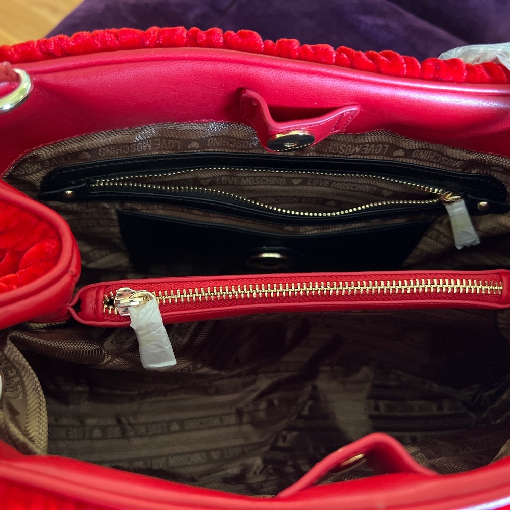 Brand new Love Moschino shoulder bag with tag - Picture 4 of 4